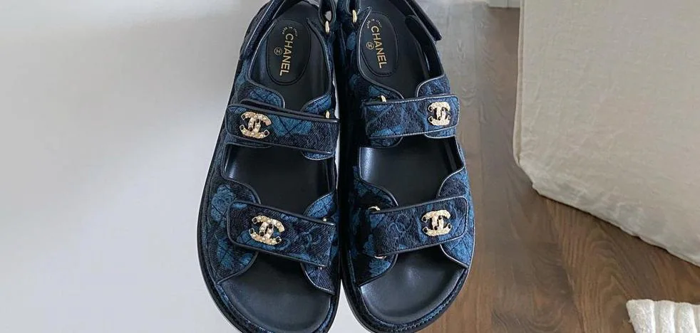 sandalias de chanel